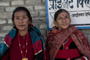 detached retina ladies